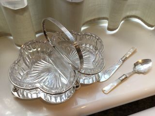 ANTIQUE HUKIN AND HEATH SILVER PLATED AND GLASS BUTTER DISH 4