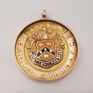 9ct Solid Gold And Enamel Fob Medal Birmingham Hallmarks /circa 1927 / 4.  86g