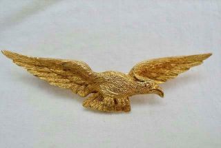 Vintage Raf Pathfinder 9 Carat Gold Sweet Heart Wings Badge.