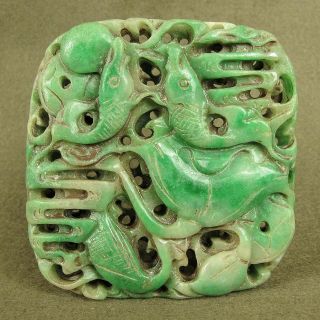 3.  2 " Stunning Carved Chinese Antique Green Jadeite Jade Fish Pendant Decoration