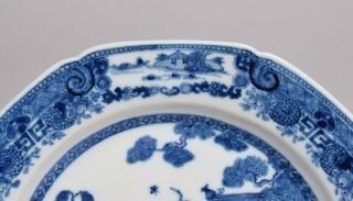 A VERY ATTRACTIVE ANTIQUE 18THC CHINESE PORCELAIN QIANLONG PERIOD PLATE 2 3