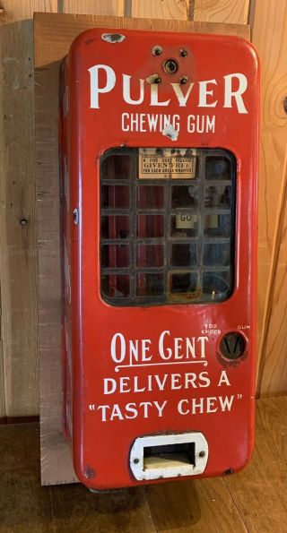 VINTAGE PULVER CHEWING GUM ONE CENT VENDING MACHINE RED ENAMEL WITH BLUE COP NR 5