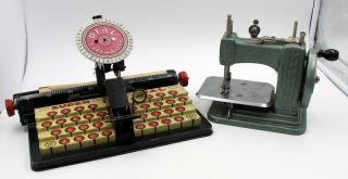 Vintage 1950s Betsy Ross Toy Sewing Machine & 30 - 40s Marx Dial Typewriter 5359