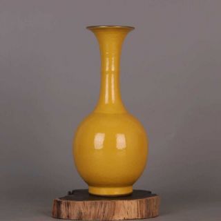Qing Dynasty Qianlong Years Gem Yellow Glaze Porcelain Chinese Porcelain