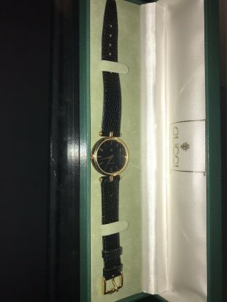 Vintage Old Gucci Wrist Watch Mens Quartz Analog Never Worn.