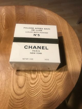 Chanel No5 Luxury Bath Powder 5 Oz.  142g Vtg Poudre Apres Bain De Luxe Nib