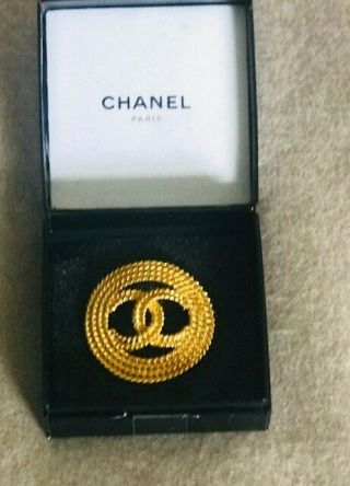 Rare Vintage Chanel Signed Gold Plated Metal Brooch