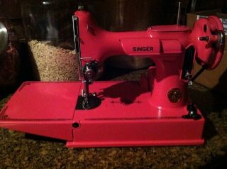 Vintage 1941 Singer 221 Featherweight Sewing Machine Fully Restored & 2