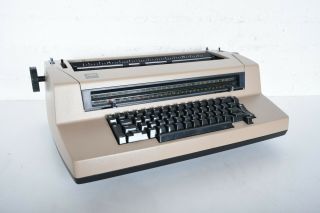 Vintage Ibm Correcting Selectric Iii 3 Electric Type Writer Tan -