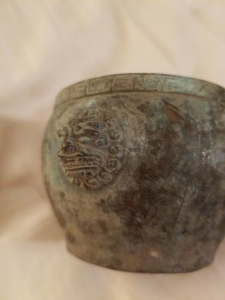 CHINESE BRONZE 2 LION HEAD BOWL WITH MING MARK 8