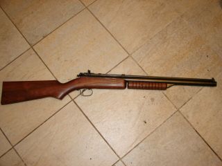 Benjamin Franklin 312.  22 Air Rifle - Vintage Pellet Gun