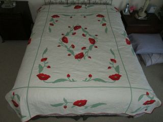 Vintage Hand Made Poppy Decorated Applique Quilt Coverlet Scalloped Dated 1939