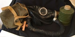 Ww2 Military Service Gas Mask With Bag And Canister