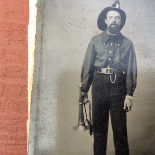 Antique Tintype Of A Fireman In Leather Case - Firefighting