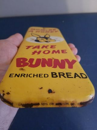 (VTG) 1940s BUNNY BREAD Country Store Door Push Tin Sign advertising 5
