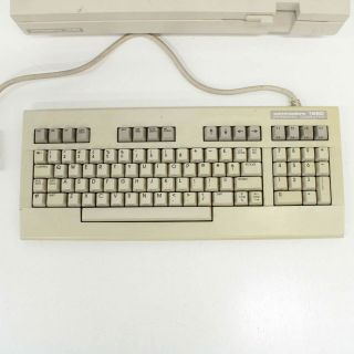 Vintage Commodore 128D Personal Computer with 128D Keyboard 452 2