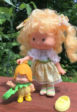 Vintage Strawberry Shortcake Banana Twirl Berrykin Doll And Critter