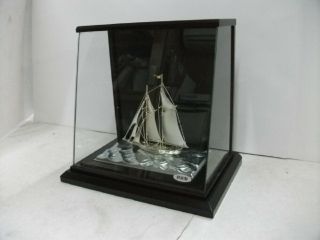 The sailboat of Pure silver of Japan.  2masts.  34g/ 1.  20oz.  Japanese antique 3