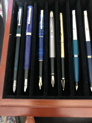 Thirty (30) Vintage/Semi - Modern Sheaffer and Parker Fountain Pens 4