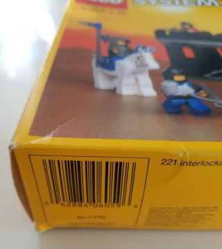 Lego 6059 Knight ' s Stronghold Unsealed 5
