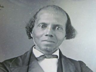 rare African American gentleman from Philadelphia daguerreotype photograph 2