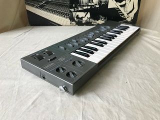 Yamaha CS01 vintage analog monophonic synthesizer w/ box 8