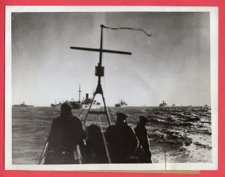 1940 Contraband Control Boat Checks Neutral News Photo