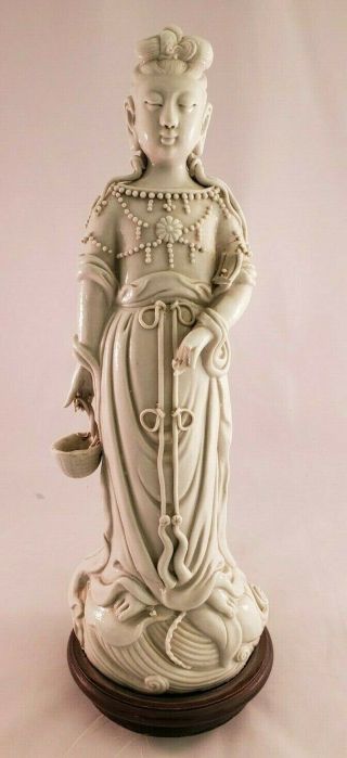 Vintage Chinese Blanc De Chine Statue Of A Guanyin On A Wooden Base
