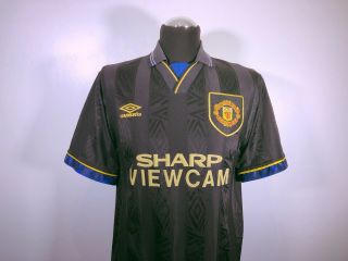 CANTONA 7 Manchester United Vintage Umbro Away Football Shirt 1993/95 (M) 3