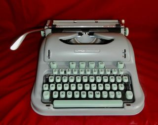 Vintage Hermes 3000 Portable Pica Typewriter With Case Switzerland