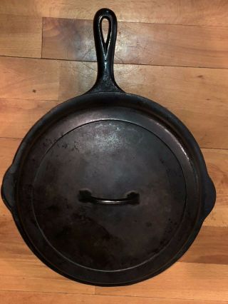 Vintage Griswold Cast Iron Frying Pan with Lid.  No 10 2