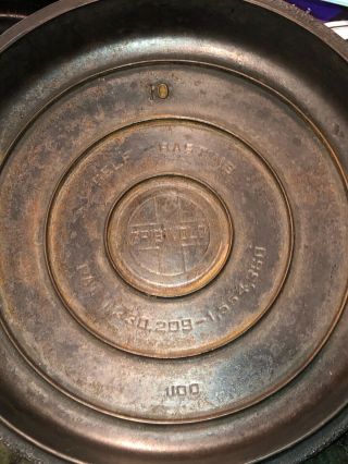 Vintage Griswold Cast Iron Frying Pan with Lid.  No 10 5