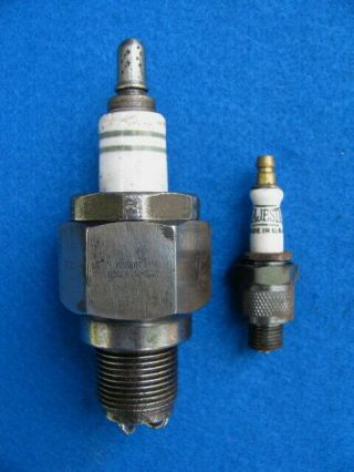 Vintage,  Rare,  Antique ¾” Pipe,  Robert Bosch Oil Field Engine Spark Plug
