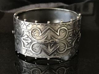 A Victorian Antique Silver Cuff Bangle / Bracelet,  Chester 1882