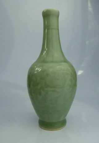 Chinese Fine Quality Longquan Celadon Bottle Vase Floral Design Qing / Republic
