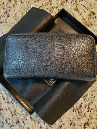 Chanel Black Caviar Vintage Leather Zip Around Cc Wallet Authentic