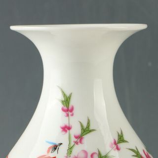 Chinese Porcelain Hand - painted Plum Blossom & Magpie Vase W Qianlong Mark R1187 2