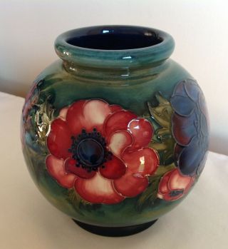 Vintage Moorcroft Wm Pottery Tube Lined Stunning " Anemone " Flowers Large Vase