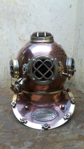 U.  S.  Navy Mask V 18 " Antique Vintage Scuba Divers Diving Helmet Iron & Steel