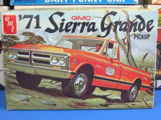 Rare Amt T120 - 225 1971 Gmc Sierra Grande Pickup Annual From 1971 Unbuilt