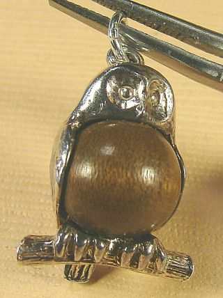 Rare Vintage Old Mark Nuvo Sterling Silver Touch Wood Wise Old Owl Charm