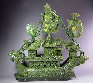 China Natural Green Jade Carved Zodiac Dragon Sailing Boat Phoenix Incense Ship