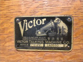 Antique 1913 VICTOR TALKING MACHINE VICTROLA VV - IV Oak Fully Serviced 9