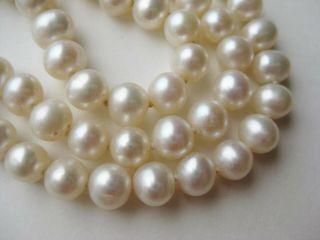 Fine Vintage 6.  5mm Baroque White Pearl 14k Gold Necklace Choker Strand