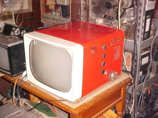 Retro Vintage Tv Ge Portable 2 Tone Red / White 1955