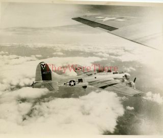 Wwii Photo - 463rd Bomb Group - B 17 Bomber Plane In Flight - No.  46377