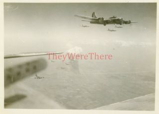 Wwii Photo - 463rd Bomb Group - B 17 Bomber Planes In Flight W/ Bombs On Target - 2