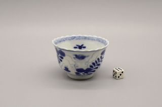 Antique Chinese Blue & White Porcelain Tea Bowl Kangxi Style (y)