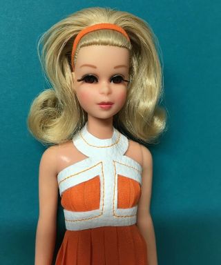 Yes it ' s Vintage Barbie Cousin Blonde No Bangs Francie Doll byApril 2