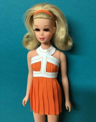 Yes it ' s Vintage Barbie Cousin Blonde No Bangs Francie Doll byApril 5